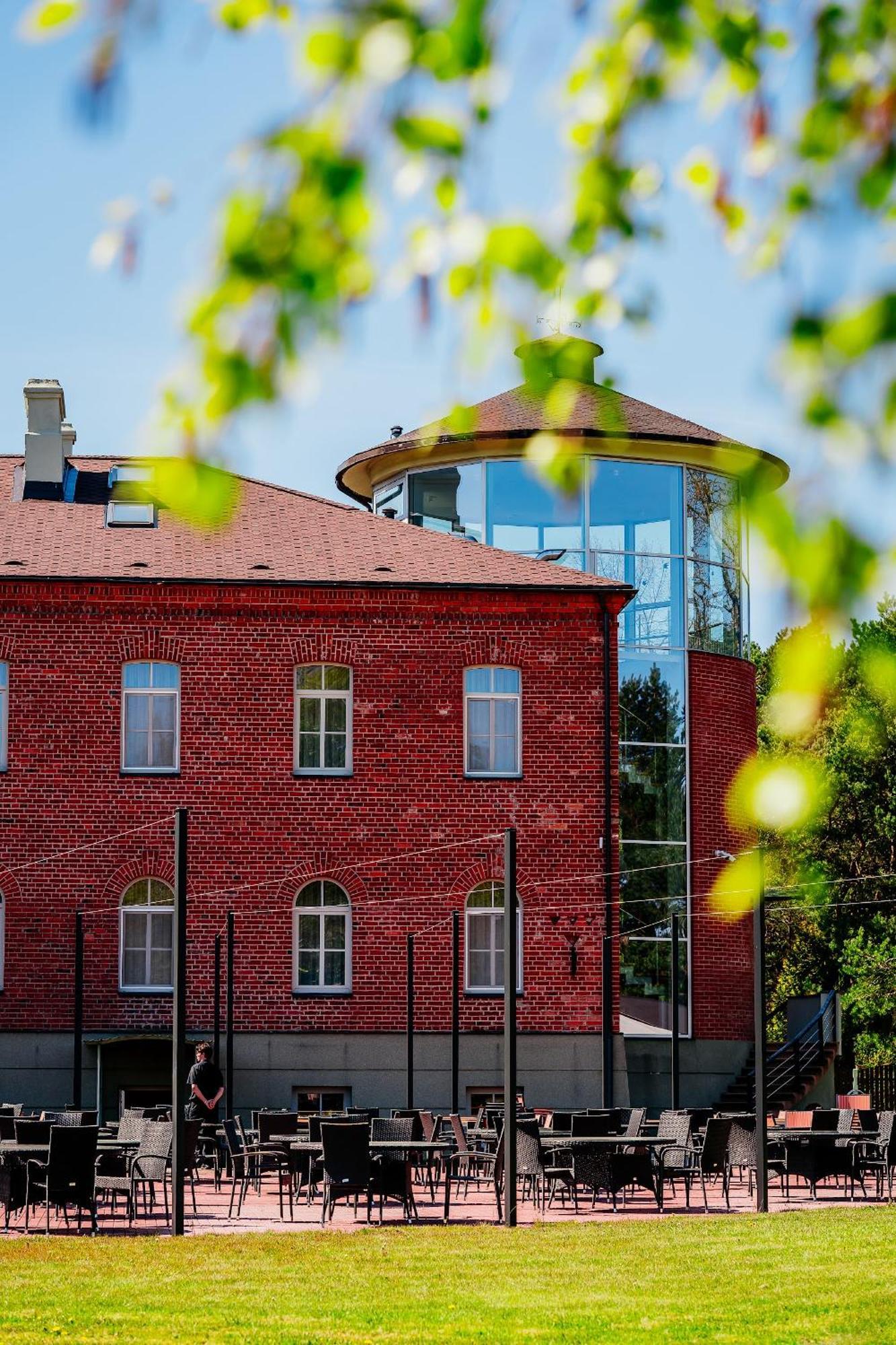 Roze Village Jurnieka Ligzda Perkone Luaran gambar